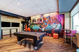 Hotel Tru By Hilton Edmonton Windermere