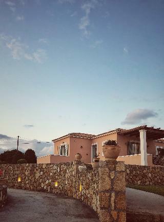 Hotel The Season Villas