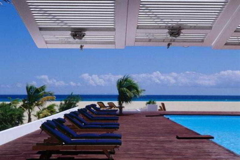 Hotel The Beach House