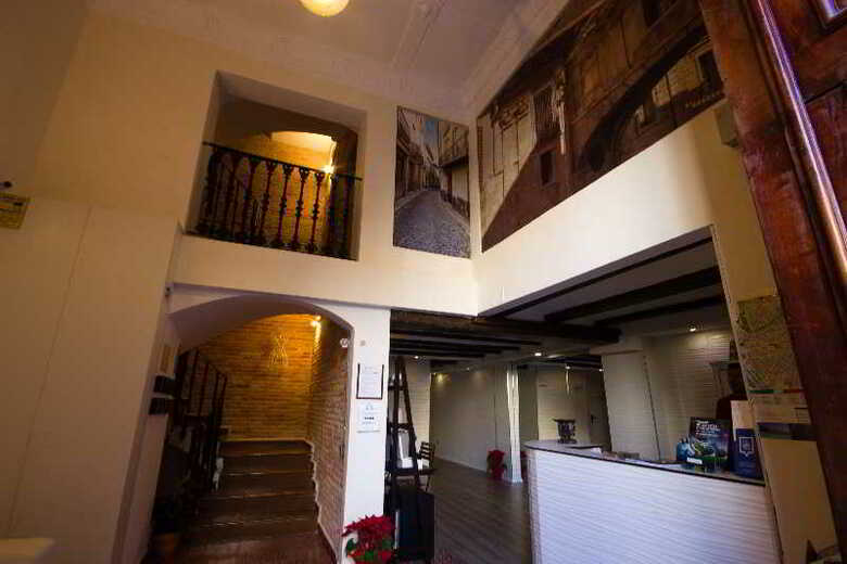 Hotel Sweet Otel Valencia