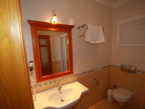 Sea Breeze Hotel And Apartments