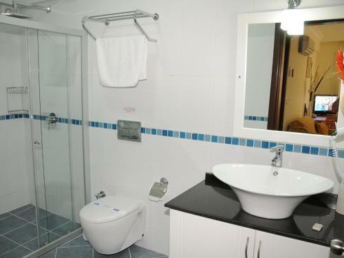 Sea Breeze Hotel And Apartments