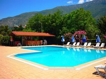 The Green Valley Hotel