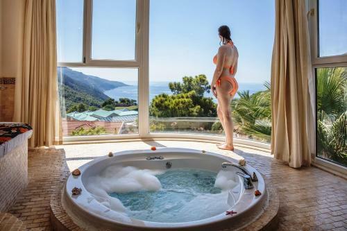 Nicholas Heights Deluxe Suite Hotel
