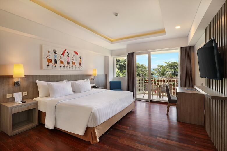 Hotel Aston Canggu Beach Resort & Spa