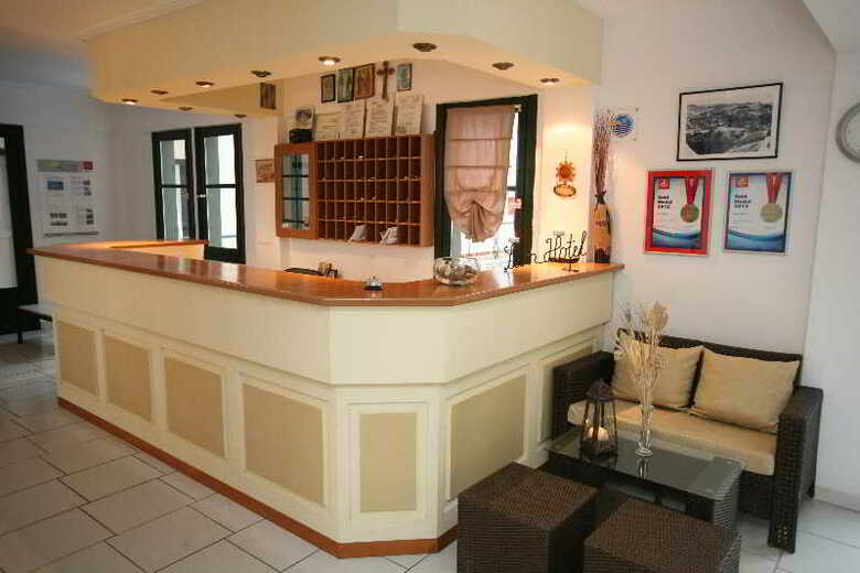 Sun Hotel