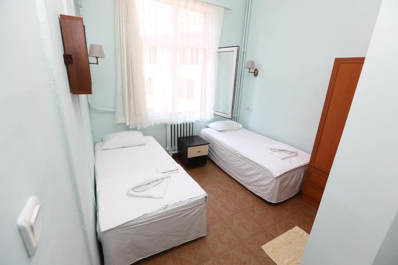 Albergue Yeni Hotel