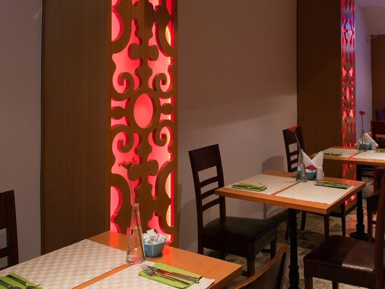 Jakaranda Hotel