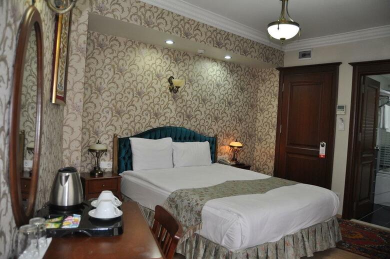 Basileus Hotel