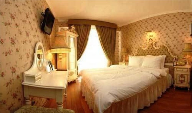 Amisos Hotel