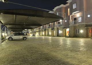 Hotel Sheer Luxury Apartments & Suites