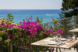 Hotel F Zeen