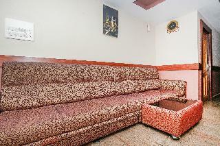 Hotel Oyo 436 Emirates Suites