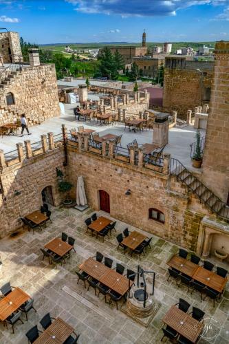Posada Kasr-i Nehroz Hotel