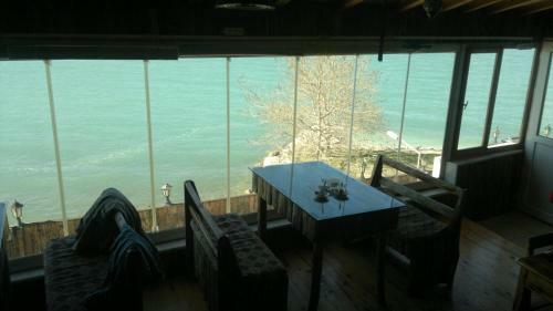 Hostal Charly's Pension
