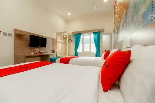 Hotel Reddoorz Plus @ Point Phila Cihampelas