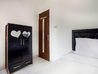 Oyo Life 2050 D'cinnamons Residence