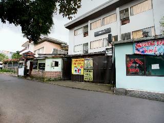 Oyo Life 2050 D'cinnamons Residence