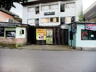 Oyo Life 2050 D'cinnamons Residence