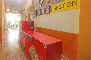 Oyo 1587 Graha Homestay