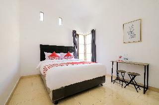 Oyo 2118 Fh Stay