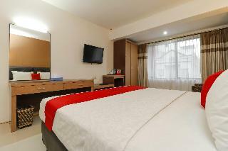 Reddoorz Plus @ Grand Populer Hotel