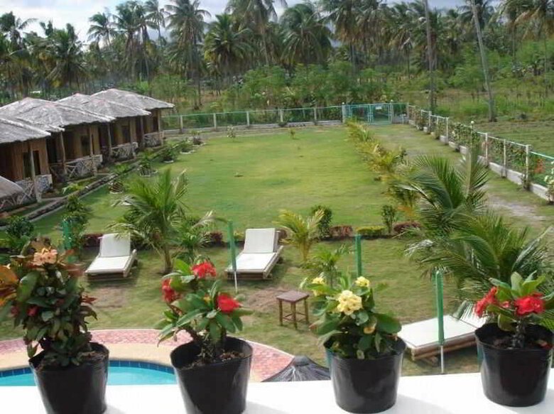 Hotel Dumaguete Springs Beach Resort