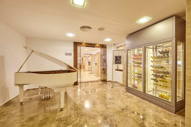 Hotel Mediterranean Bay S�lo Adultos