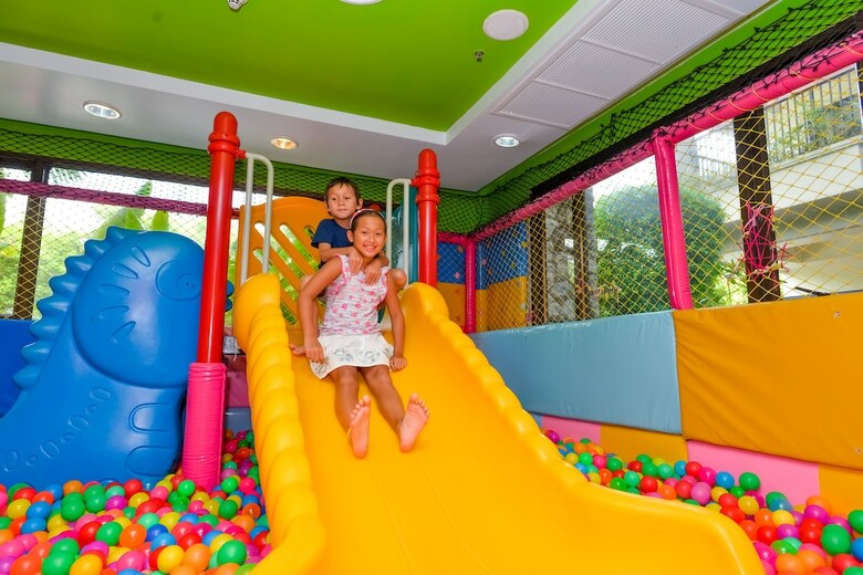 Hotel Radisson Resort And Suites Phuket