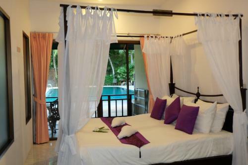 Apartamentos Rawai Seaview Condominium Phuket