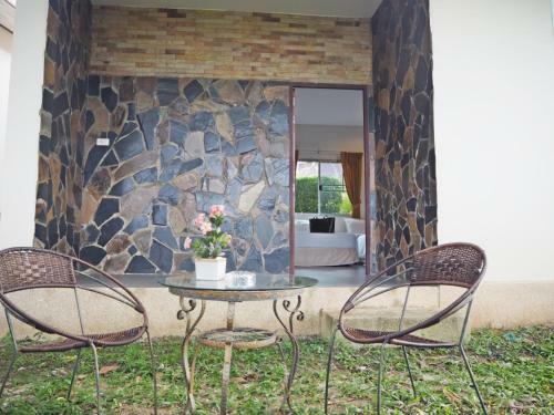 Hotel Canal Resort