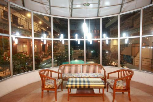 Samui First House Hotel
