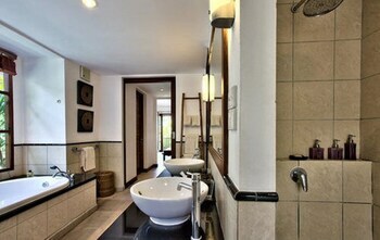 Kanda Residences Pool Villa
