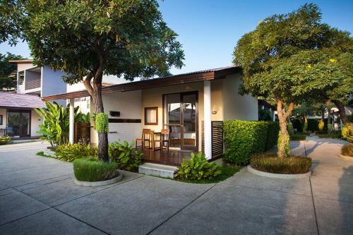Hotel Baan Talay Resort
