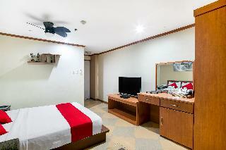 Oyo 224 Dg Grami Hotel