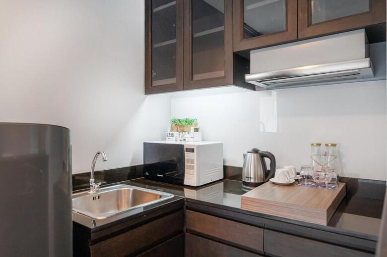 Bed & Breakfast Demeter Residences Suites