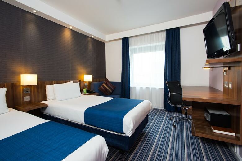 Hotel Holiday Inn Express Wimbledon South
