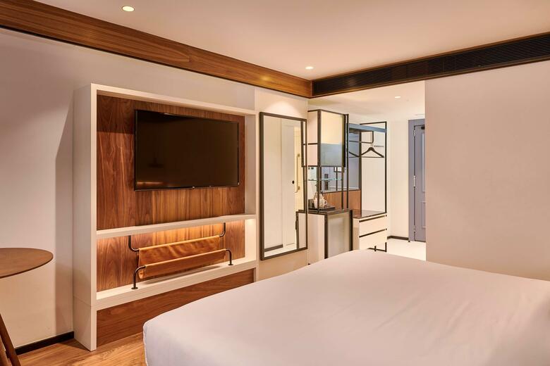 Melia White House Hotel