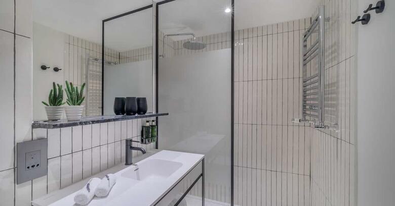 Melia White House Hotel