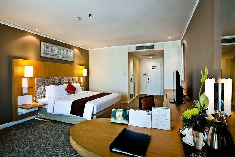 Hotel Royal Princess Larn Luang