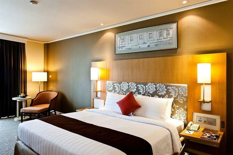 Hotel Royal Princess Larn Luang