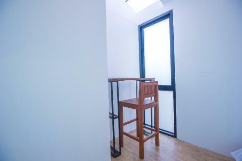 Glur Bangkok Hostel & Coffee Bar