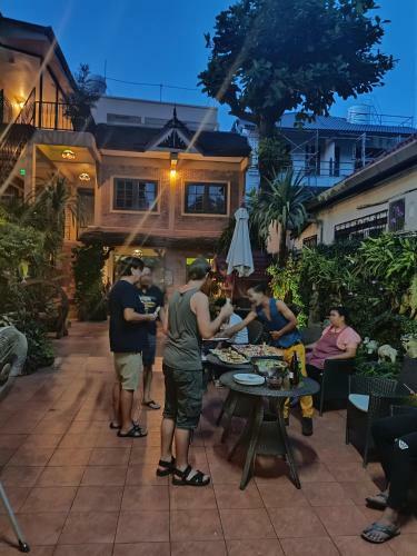 Hostal S.k. House 1