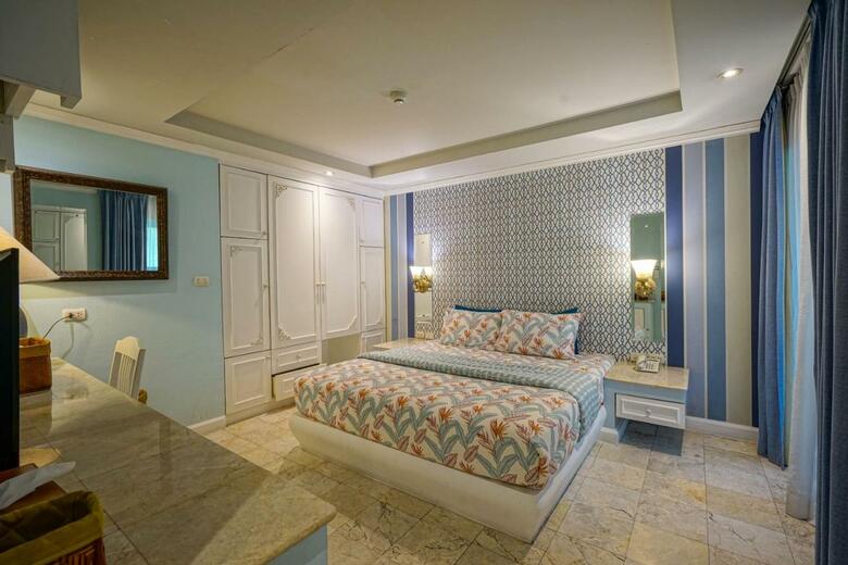 Hotel At Pingnakorn