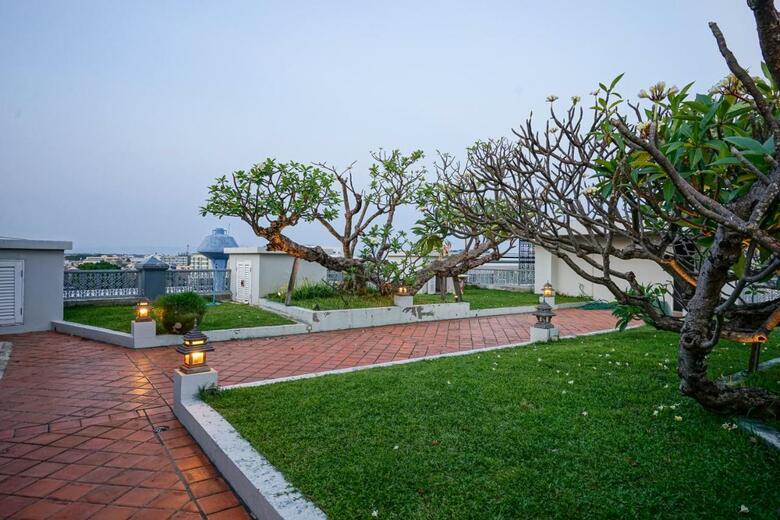 Hotel At Pingnakorn