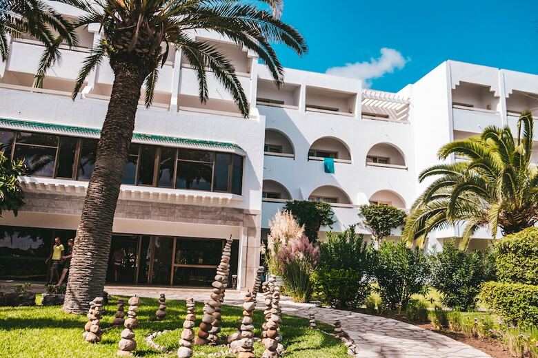 Hotel The Orangers Beach Resort And Bungalows