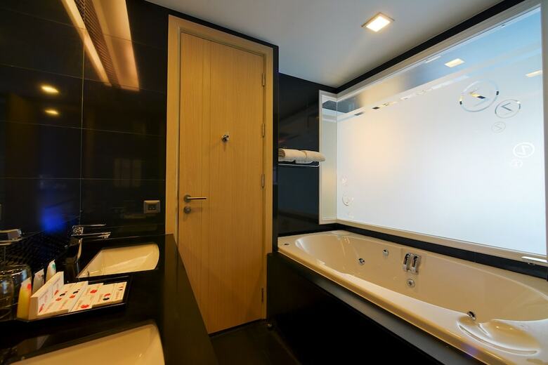 Sleep With Me Hotel Design Hotel @ Patong