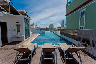 Hallo Patong Hotel & Restaurant