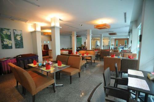 C & N Hotel