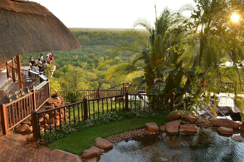 Hotel Victoria Falls Safari Lodge